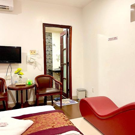 Hong Phuc Hotel 2 Da Nang Buitenkant foto